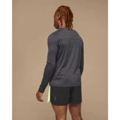 On Running On 5 Inch Lightweight Shorts Heren Hardloopshort - Hay & Black 9 On Running On 5 Inch Lightweight Shorts Heren Hardloopshort - Hay & Black -On Running on 5 inch lightweight shorts men hay black 3 1541292