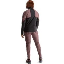 On Running On Climate Herren Jas - Grape & Black 10 On Running On Climate Herren Jas - Grape & Black -On Running on climate jacket men grape black 4 1566953