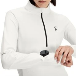 On Running On Climate Dames Shirt Met Lange Mouwen - Undyed-White -On Running on climate shirt women undyed white 4 1425615