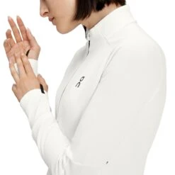 On Running On Climate Dames Shirt Met Lange Mouwen - Undyed-White -On Running on climate shirt women undyed white 7 1425618