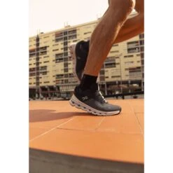 On Running On Cloudrunner Hardloopschoenen - Eclipse & Frost 14 On Running On Cloudrunner Hardloopschoenen - Eclipse & Frost -On Running on cloudrunner shoes eclipse frost 2 1242070 1