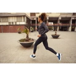 On Running On Cloudrunner Dames Hardloopschoenen - Chambray & Midnight -On Running on cloudrunner women running shoes chambray midnight 1 1241974