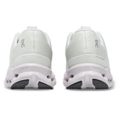 On Running On Cloudsurfer Dames Hardloopschoenen - White & Frost 8 On Running On Cloudsurfer Dames Hardloopschoenen - White & Frost -On Running on cloudsurfer women running shoe white frost 6 1521604