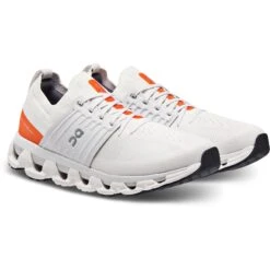On Running On Cloudswift 3 Hardloopschoenen - Ivory & Flame