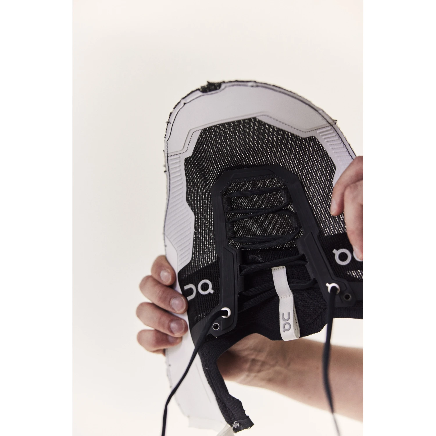 On Running On Cloudultra 2 PO Heren Trail Running Schoenen - Zwart & Wit 7 On Running On Cloudultra 2 PO Heren Trail Running Schoenen - Zwart & Wit - Afbeelding 7