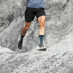 On Running On Cloudultra Trail Running Schoenen - Black & White -On Running on cloudultra running shoe black white 7 952680