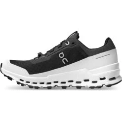 On Running On Cloudultra Dames Trail Running Schoenen - Black & White 10 On Running On Cloudultra Dames Trail Running Schoenen - Black & White -On Running on cloudultra women running shoe black white 3 952560