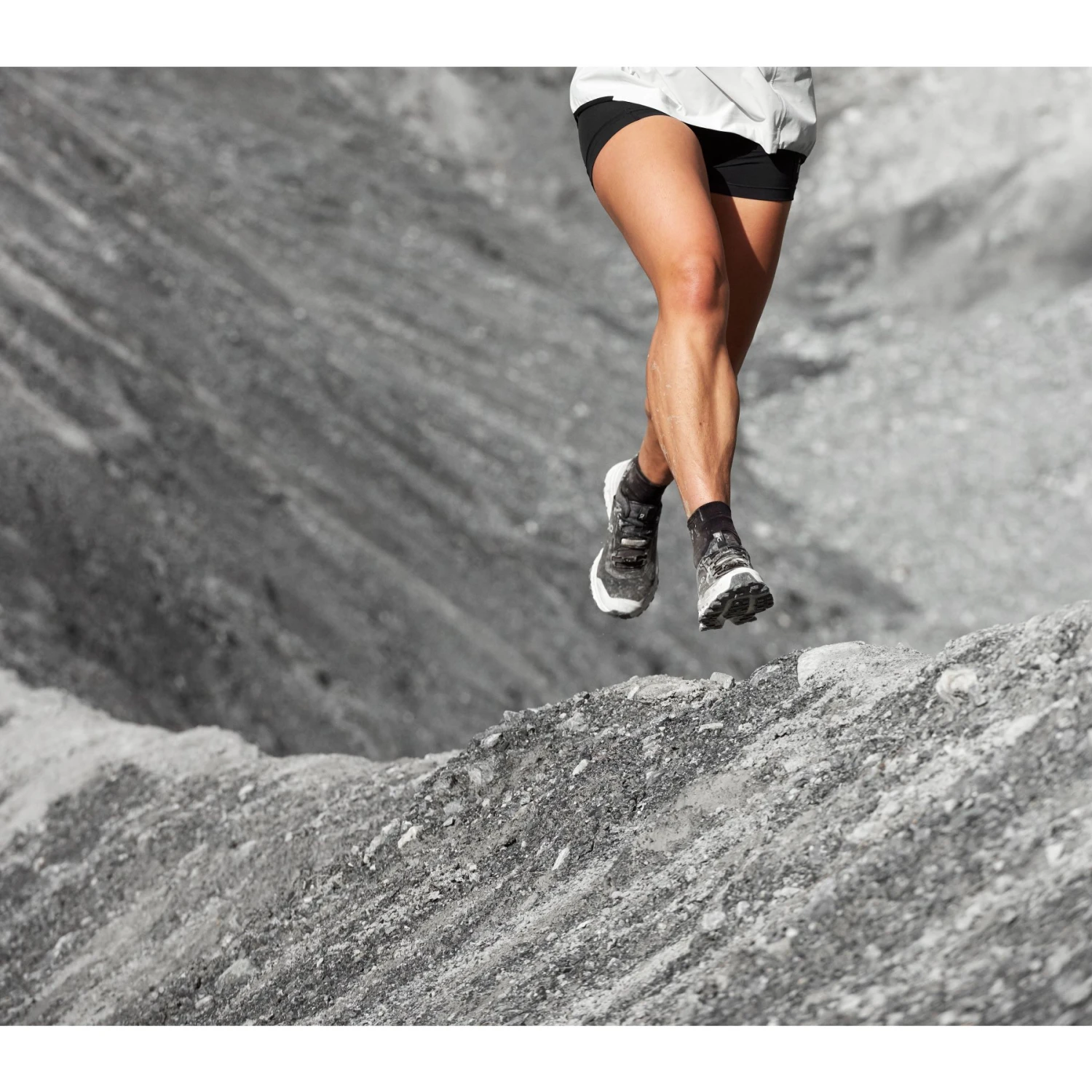 On Running On Cloudultra Dames Trail Running Schoenen - Black & White 7 On Running On Cloudultra Dames Trail Running Schoenen - Black & White - Afbeelding 7