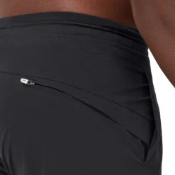 On Running On Hybrid Shorts Heren Hardloopbroek - Black 19 On Running On Hybrid Shorts Heren Hardloopbroek - Black -On Running on hybrid shorts black 7 950128