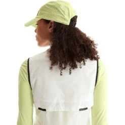 On Running On Lightweight Cap - Hay 11 On Running On Lightweight Cap - Hay -On Running on lightweight cap hay 4 1531665