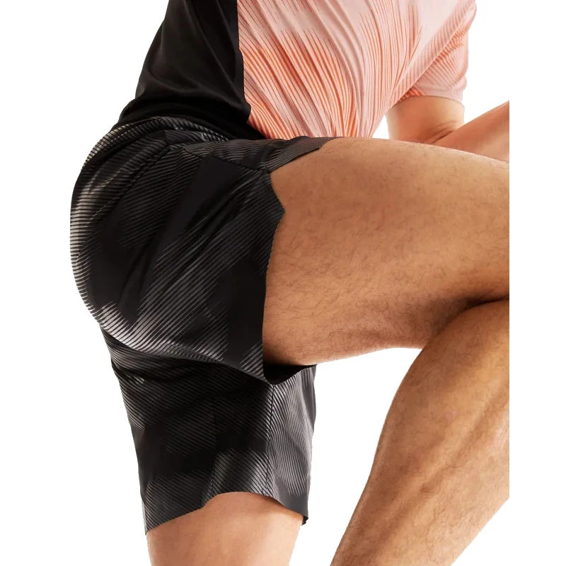 On Running On Lightweight Shorts Lumos Hardloopbroek - Zwart 3 On Running On Lightweight Shorts Lumos Hardloopbroek - Zwart - Afbeelding 3