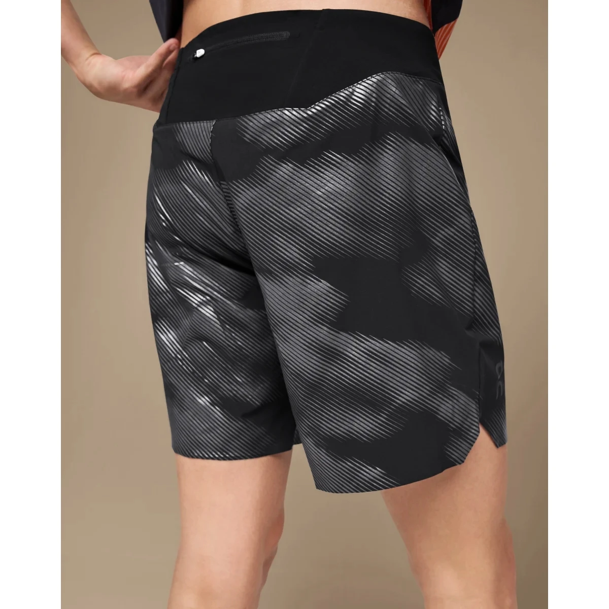 On Running On Lightweight Shorts Lumos Hardloopbroek - Zwart 7 On Running On Lightweight Shorts Lumos Hardloopbroek - Zwart - Afbeelding 7