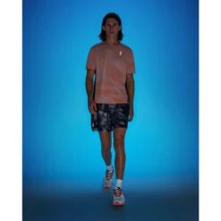 On Running On Lightweight Shorts Lumos Hardloopbroek - Zwart 11 On Running On Lightweight Shorts Lumos Hardloopbroek - Zwart -On Running on lightweight shorts lumos black 7 1554813