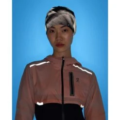 On Running On Lumos Beanie - Zwart -On Running on lumos beanie black 4 1554990