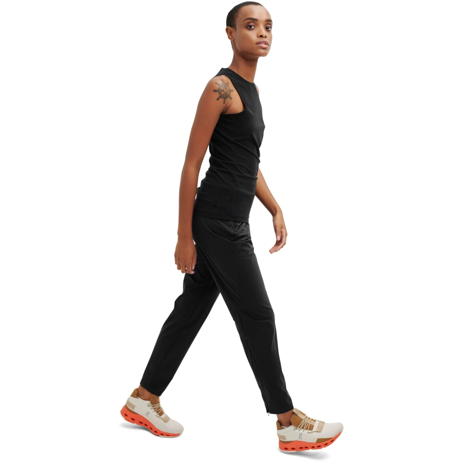 On Running On Movement Tank Women Running Shirt - Black 3 On Running On Movement Tank Women Running Shirt - Black - Afbeelding 3