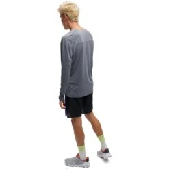 On Running On Performance Long-T Heren Shirt Met Lange Mouwen - Rock 9 On Running On Performance Long-T Heren Shirt Met Lange Mouwen - Rock -On Running on performance long t running shirt rock 4 1153371