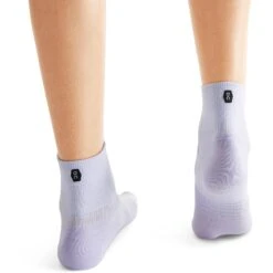 On Running On Performance Mid Dames Hardloopsokken - Lavender & Anemone 7 On Running On Performance Mid Dames Hardloopsokken - Lavender & Anemone -On Running on performance mid sock women lavender anemone 3 1531778