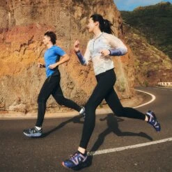 On Running On Zero Jacket Dames Hardloopjack - Undyed-White & Cobalt -On Running on performance t running shirt cobalt black 9 1427163