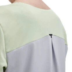 On Running On Performance-T Dames Hardloopshirt - Meadow & Glacier 12 On Running On Performance-T Dames Hardloopshirt - Meadow & Glacier -On Running on performance t women running shirt meadow glacier 2 1153522