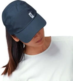 Pet On Running Cap -On Running on running cap 341678 301 00018 960