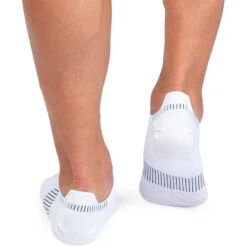 On Running On Ultralight Low Sock - White & Black -On Running on running ultralight low sock white black 4 1263790