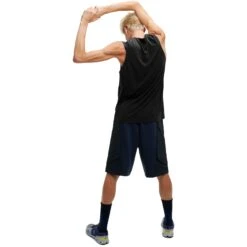 On Running On Training Tank - Black 9 On Running On Training Tank - Black -On Running on training tank black 4 1154431