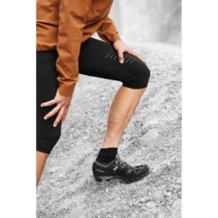 On Running On Trail Tights - Black -On Running on waterproof anorak pecan 4 950037 1