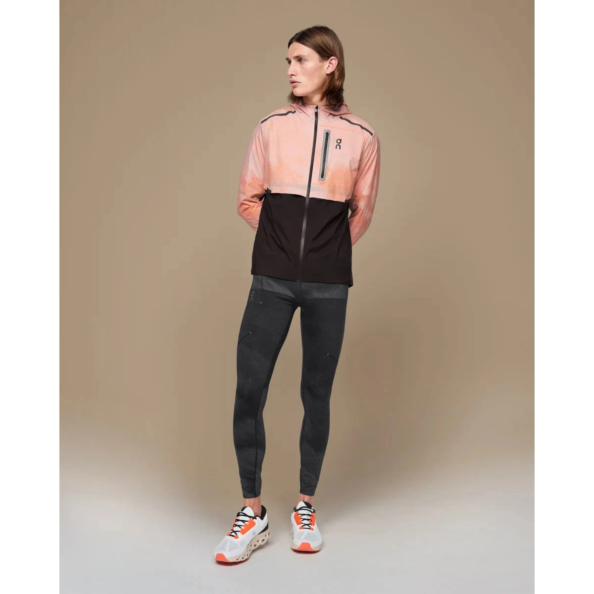 On Running On Weather Jacket Lumos Hardloopjack - Woodrose & Black 2 On Running On Weather Jacket Lumos Hardloopjack - Woodrose & Black - Afbeelding 2