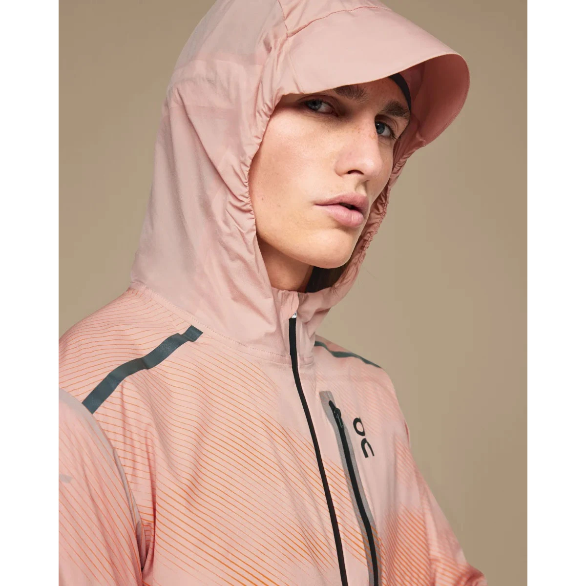 On Running On Weather Jacket Lumos Hardloopjack - Woodrose & Black 7 On Running On Weather Jacket Lumos Hardloopjack - Woodrose & Black - Afbeelding 7