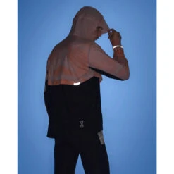 On Running On Weather Jacket Lumos Hardloopjack - Woodrose & Black 10 On Running On Weather Jacket Lumos Hardloopjack - Woodrose & Black -On Running on weather lumos laufjacke woodrose 3 1558292