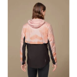 On Running On Weather Jacket Lumos Hardloopjack - Woodrose & Black 9 On Running On Weather Jacket Lumos Hardloopjack - Woodrose & Black -On Running on weather lumos laufjacke woodrose 4 1558293