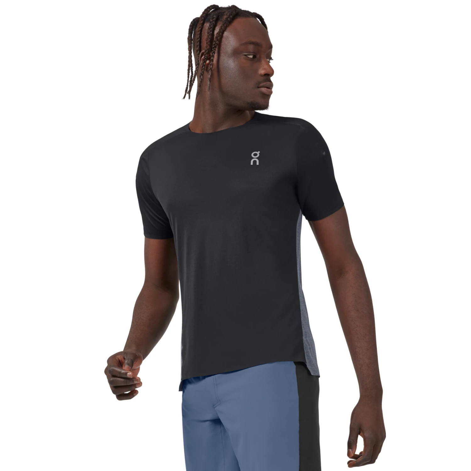 On Running On Performance-T Hardloopshirt - Black & Dark 1 On Running On Performance-T Hardloopshirt - Black & Dark